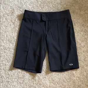 Never worn Black Oakley athletic shorts